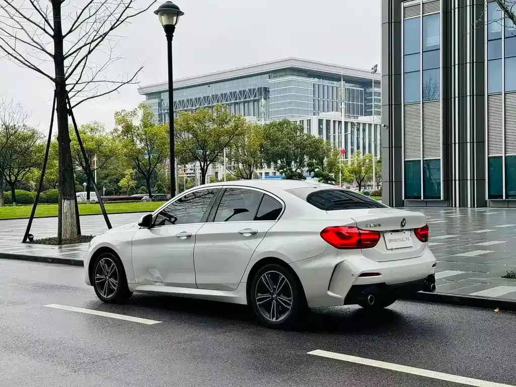 BMW 1 Series — фото 7