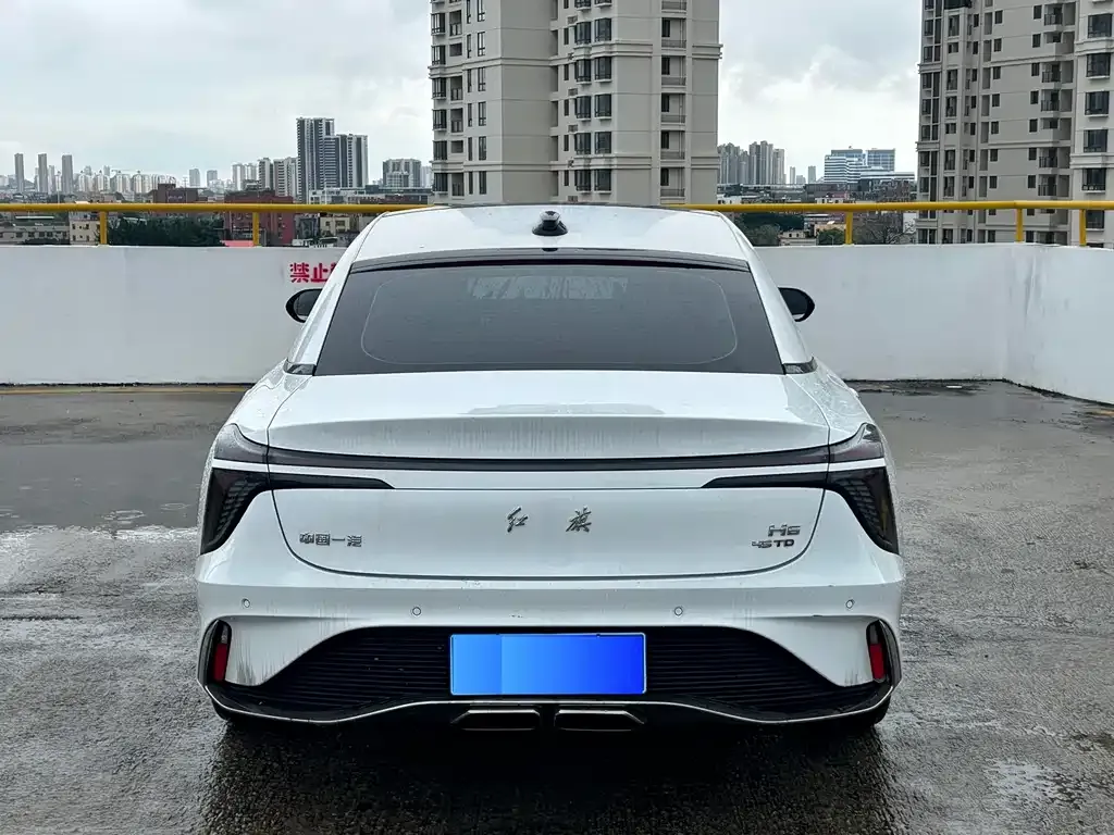 Hongqi H6 — фото 10