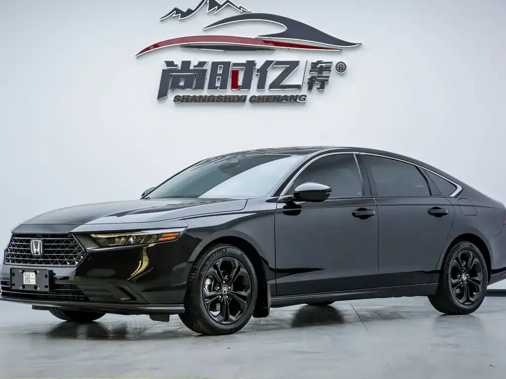 Honda Accord — фото 1
