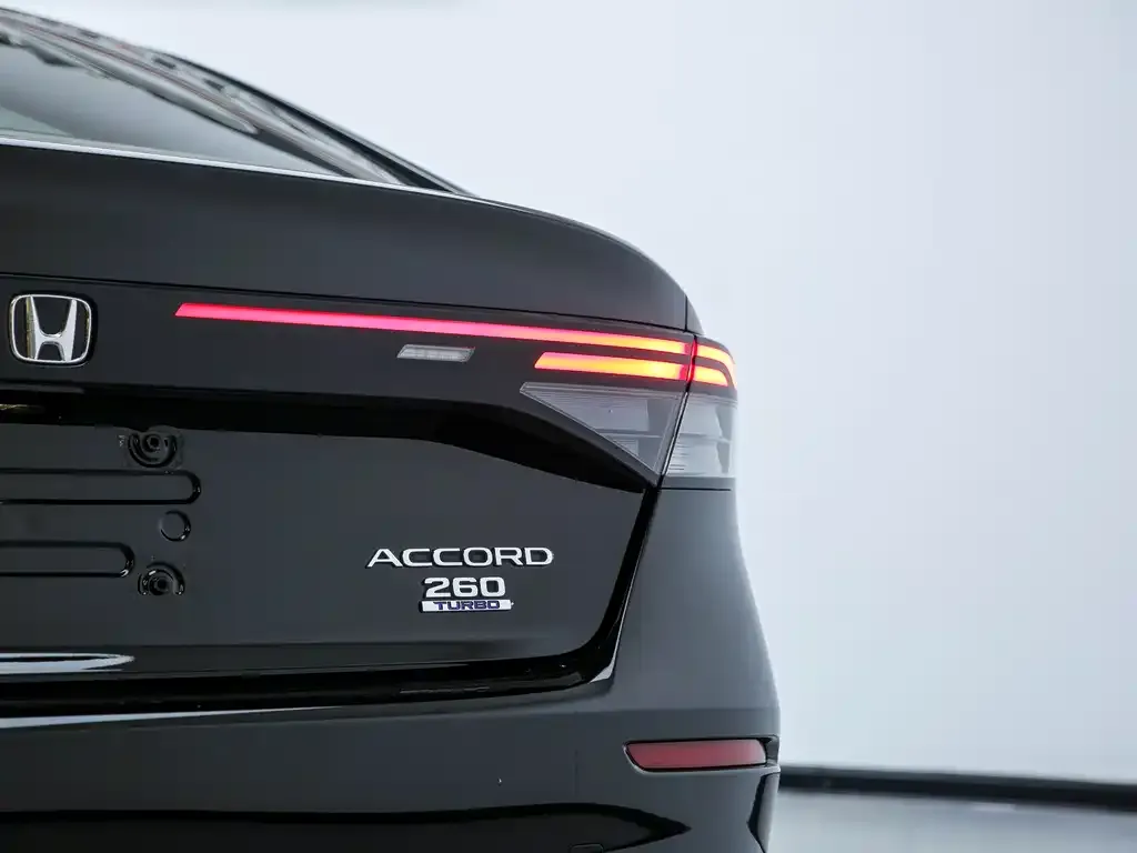 Honda Accord — фото 2