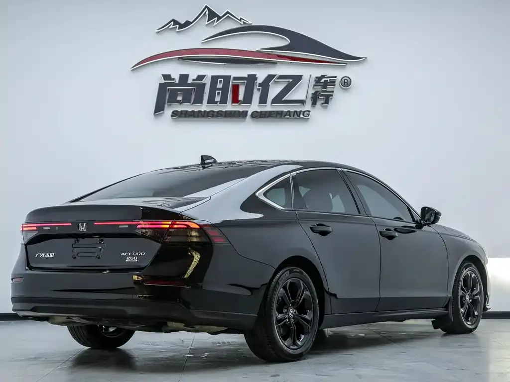 Honda Accord — фото 5