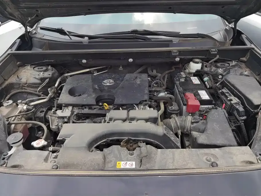 Toyota RAV4 — фото 10