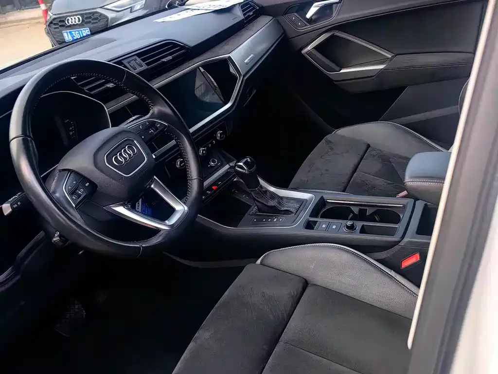 Audi Q3 — фото 2