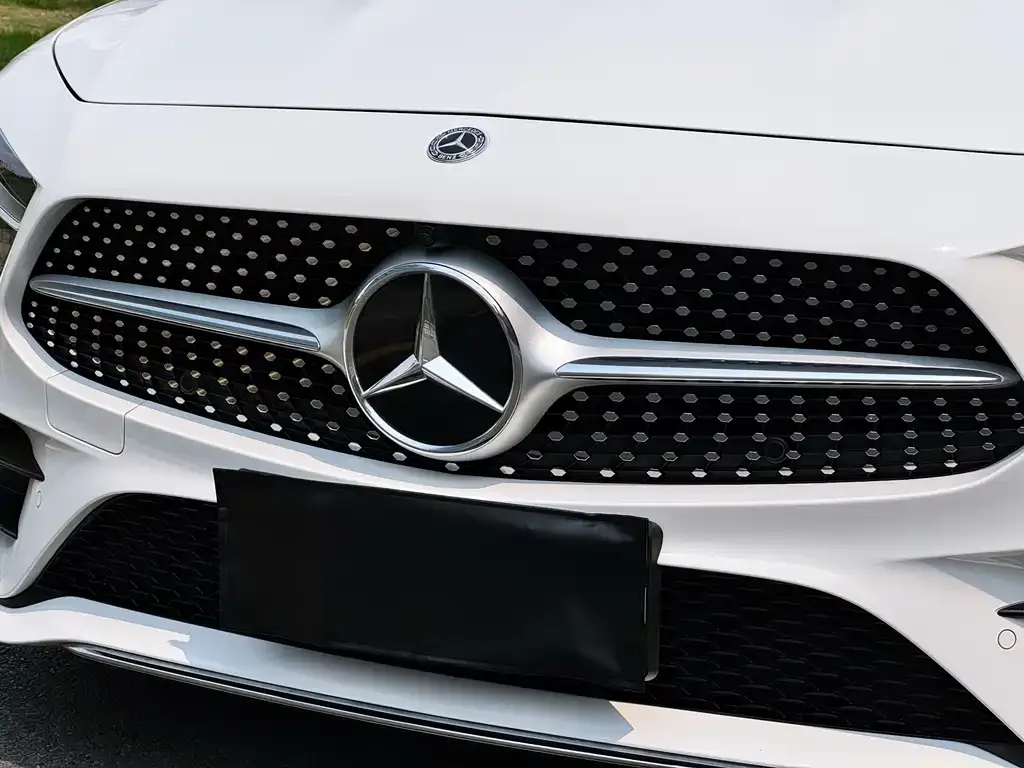 Mercedes-Benz CLS — фото 4