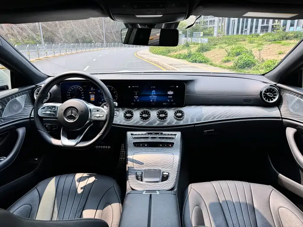 Mercedes-Benz CLS — фото 3
