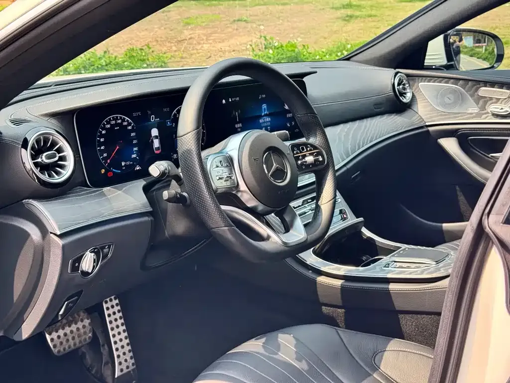 Mercedes-Benz CLS — фото 6