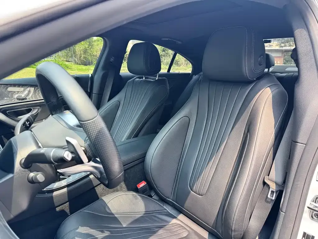 Mercedes-Benz CLS — фото 2