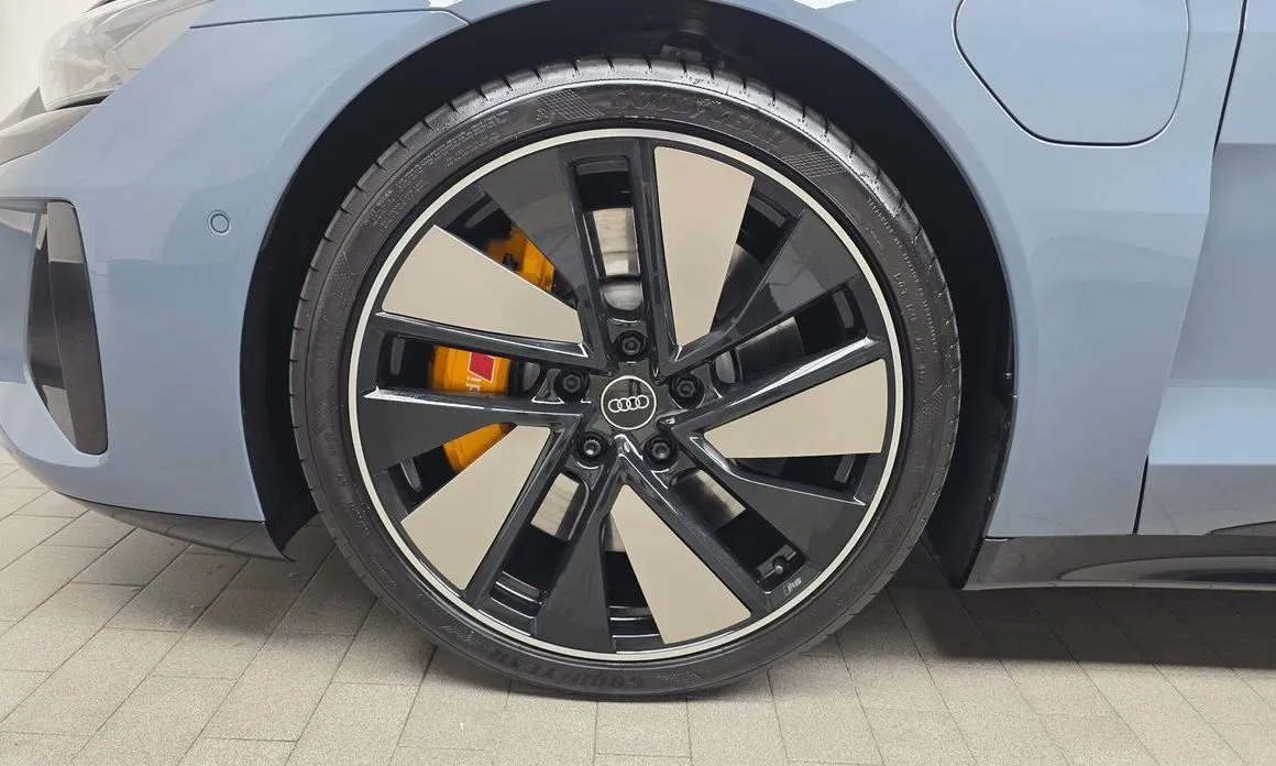 Audi e-tron GT 2022 из KR, фото 7