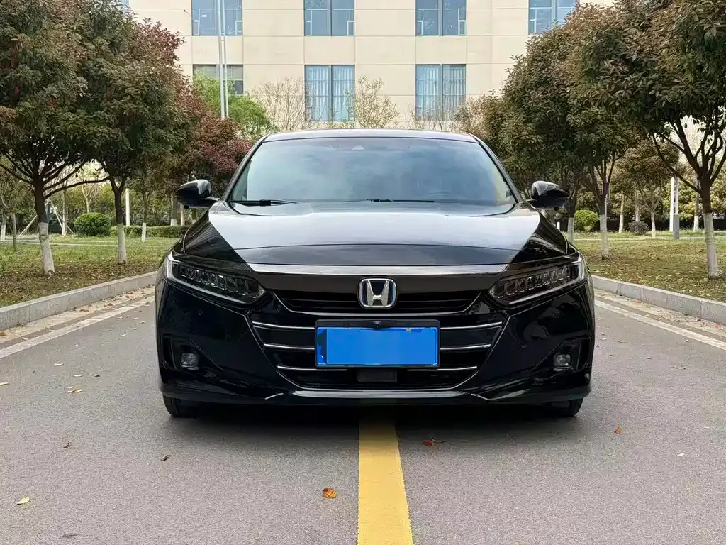 Honda Accord — фото 6