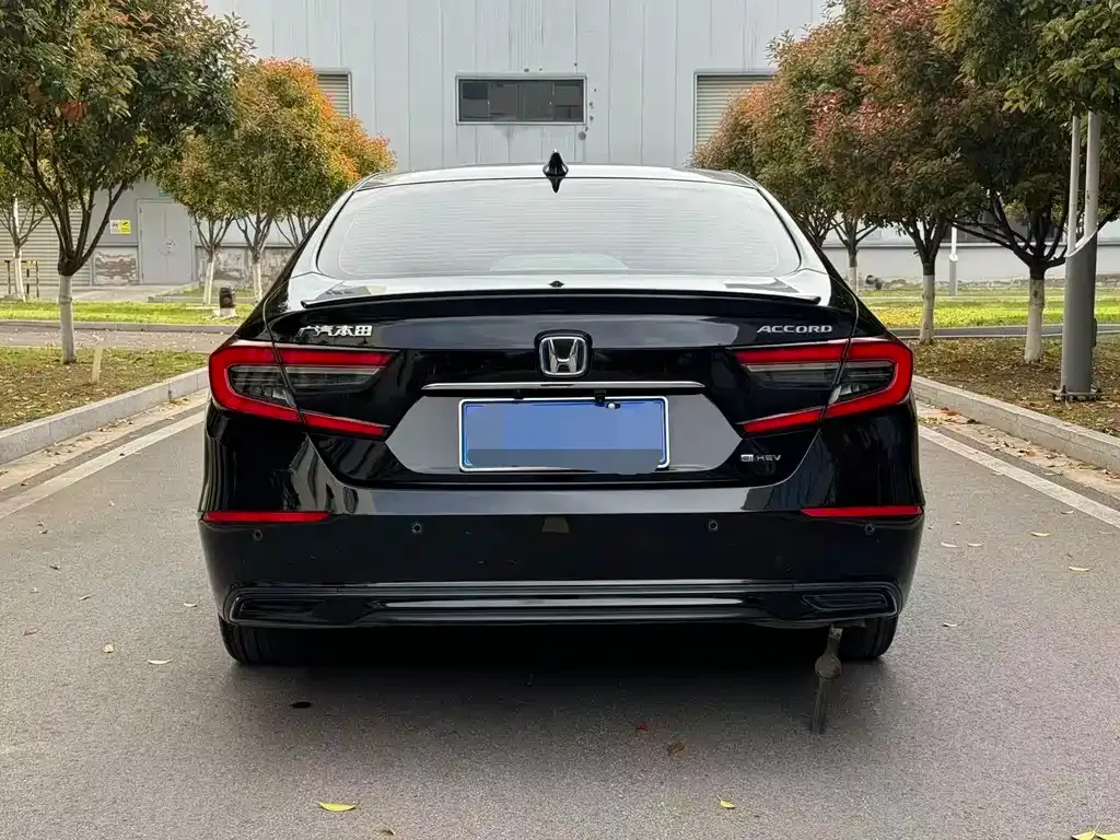 Honda Accord — фото 3