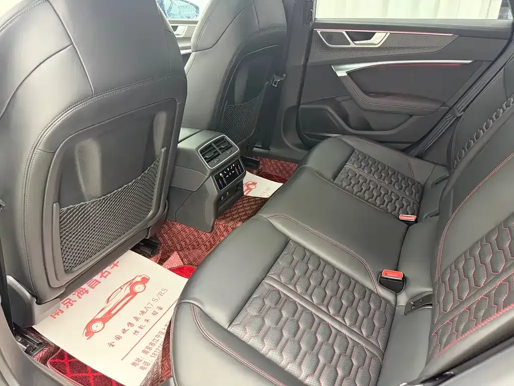 Audi RS 7 2022 из CN, фото 6