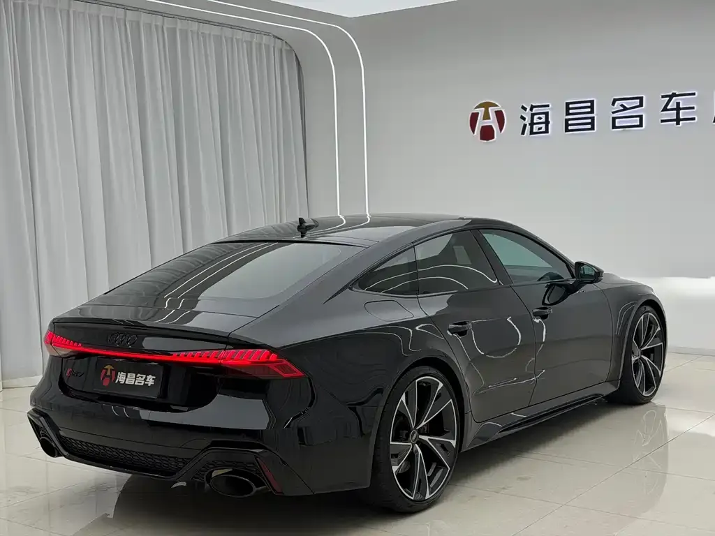 Audi RS 7 2022 из CN, фото 3