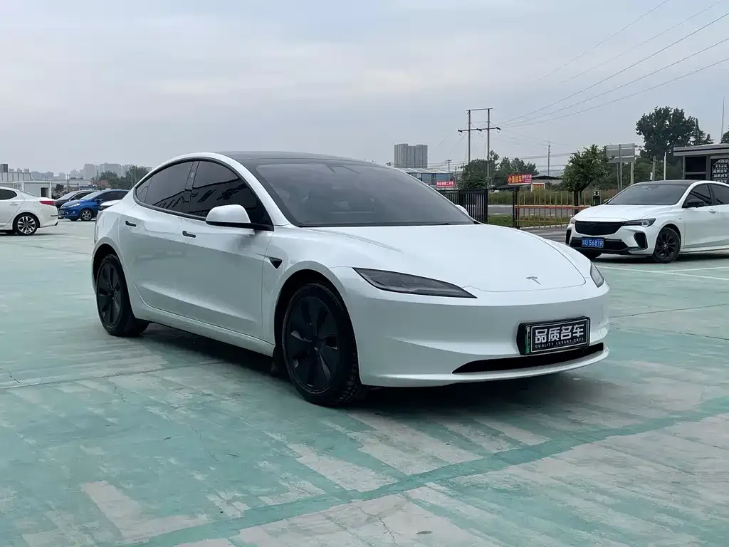 Tesla Model 3 — фото 2