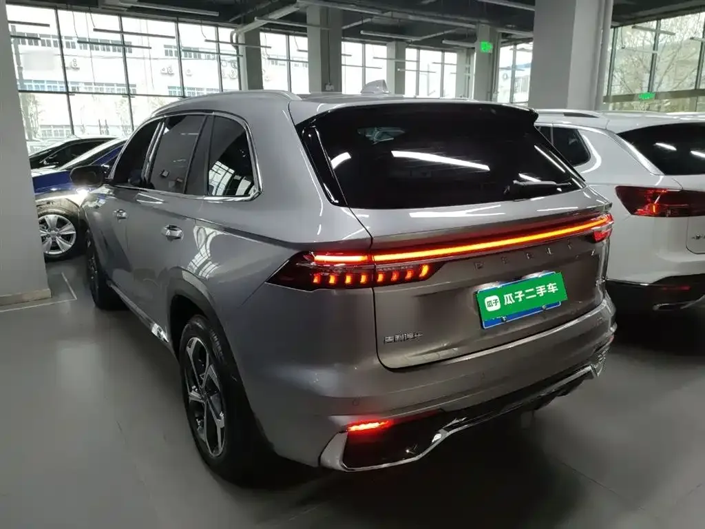 Geely Xingyue L — фото 4