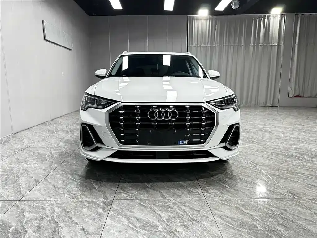 Audi Q3 — фото 6