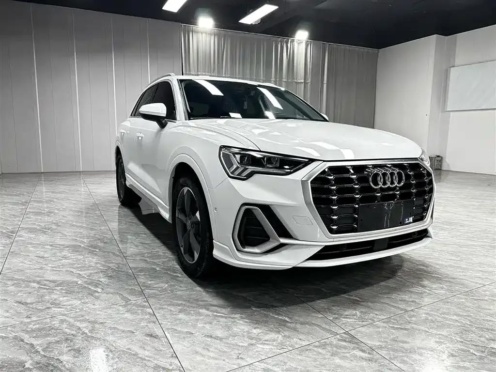 Audi Q3 — фото 5