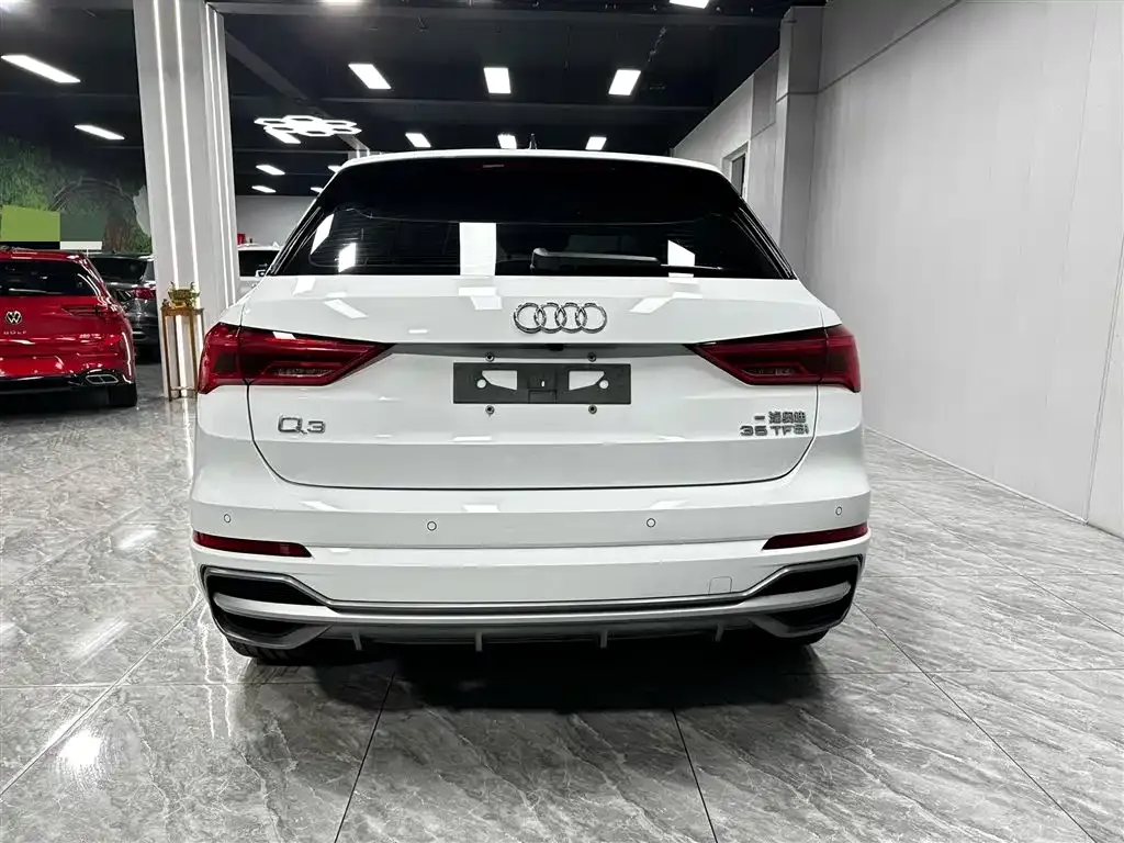 Audi Q3 — фото 9
