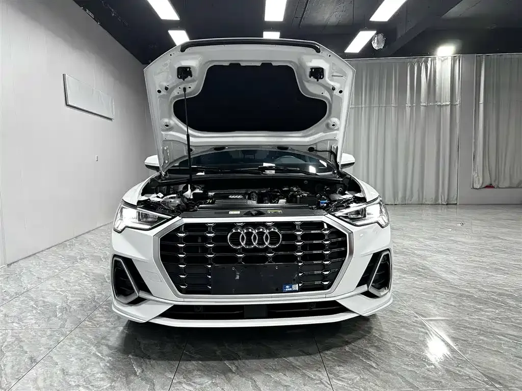 Audi Q3 — фото 2