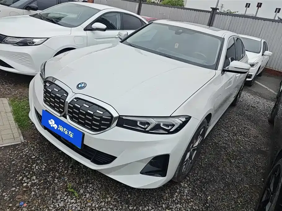 BMW i3 — фото 1