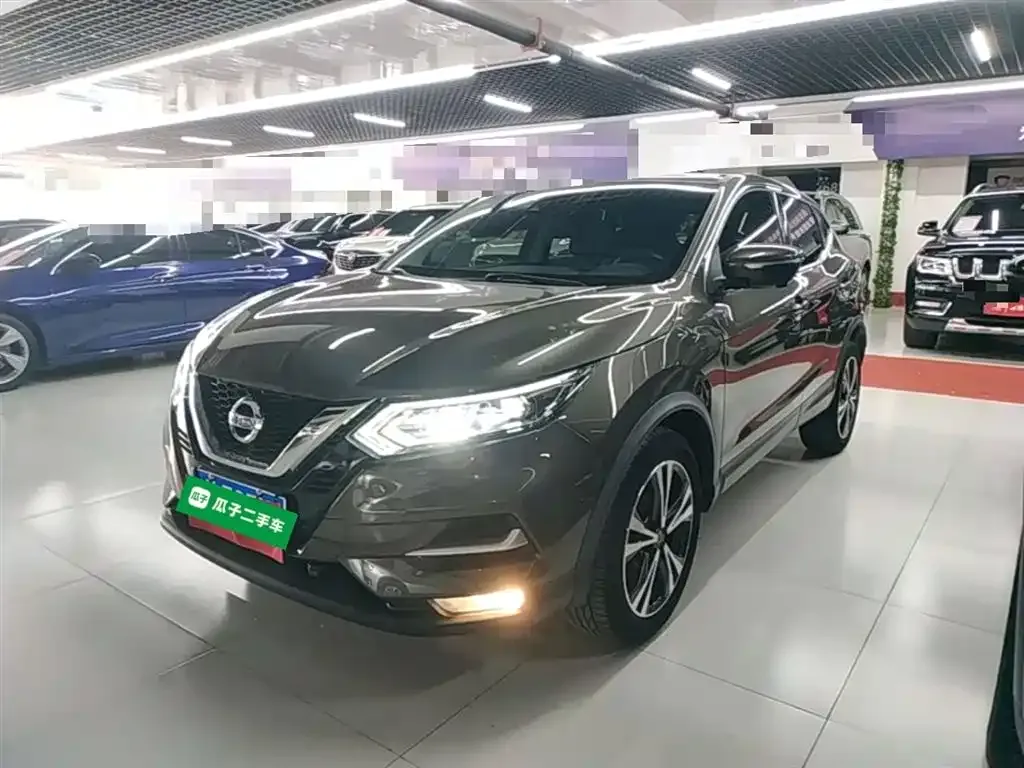 Nissan Qashqai — фото 1