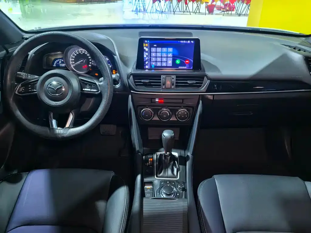 Mazda CX-4 — фото 2