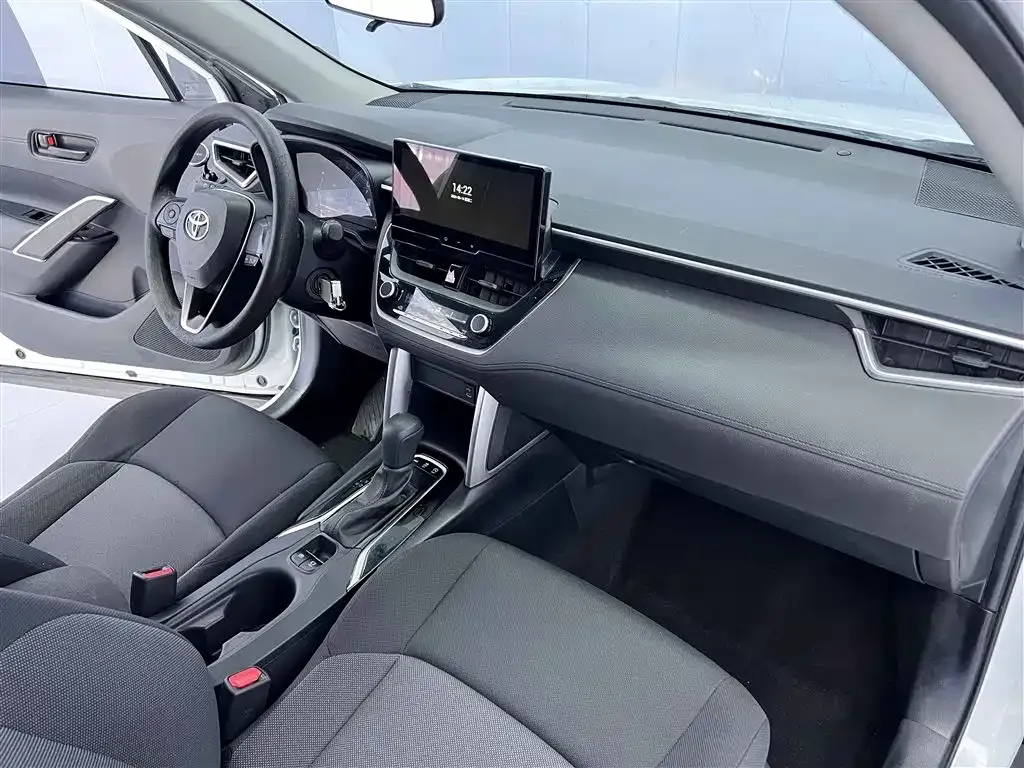 Toyota Frontlander 2023 из CN, фото 10