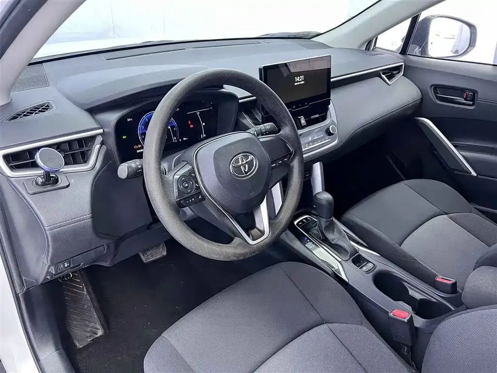 Toyota Frontlander 2023 из CN, фото 6