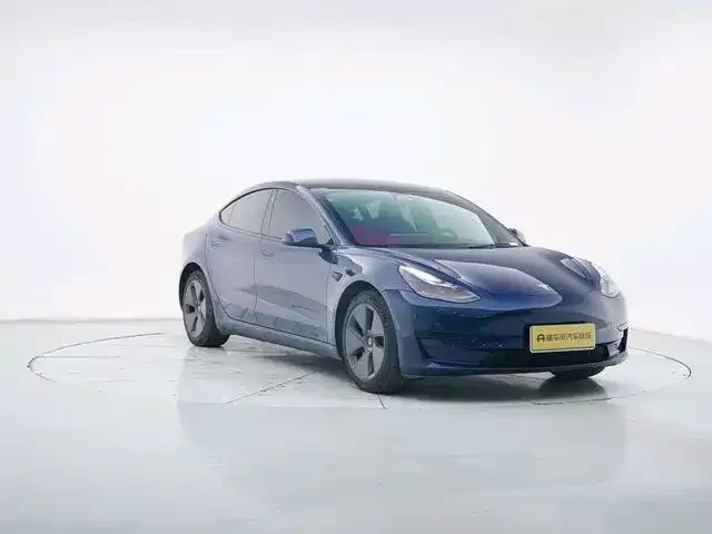 Tesla Model 3 — фото 4