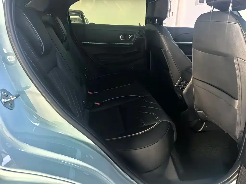 Honda e:NP1 2022 из CN, фото 3