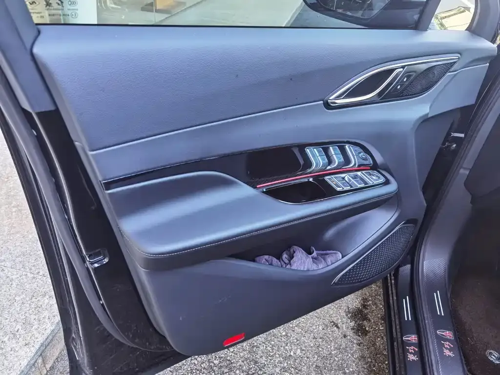Hongqi HS3 PHEV 2025 из CN, фото 5