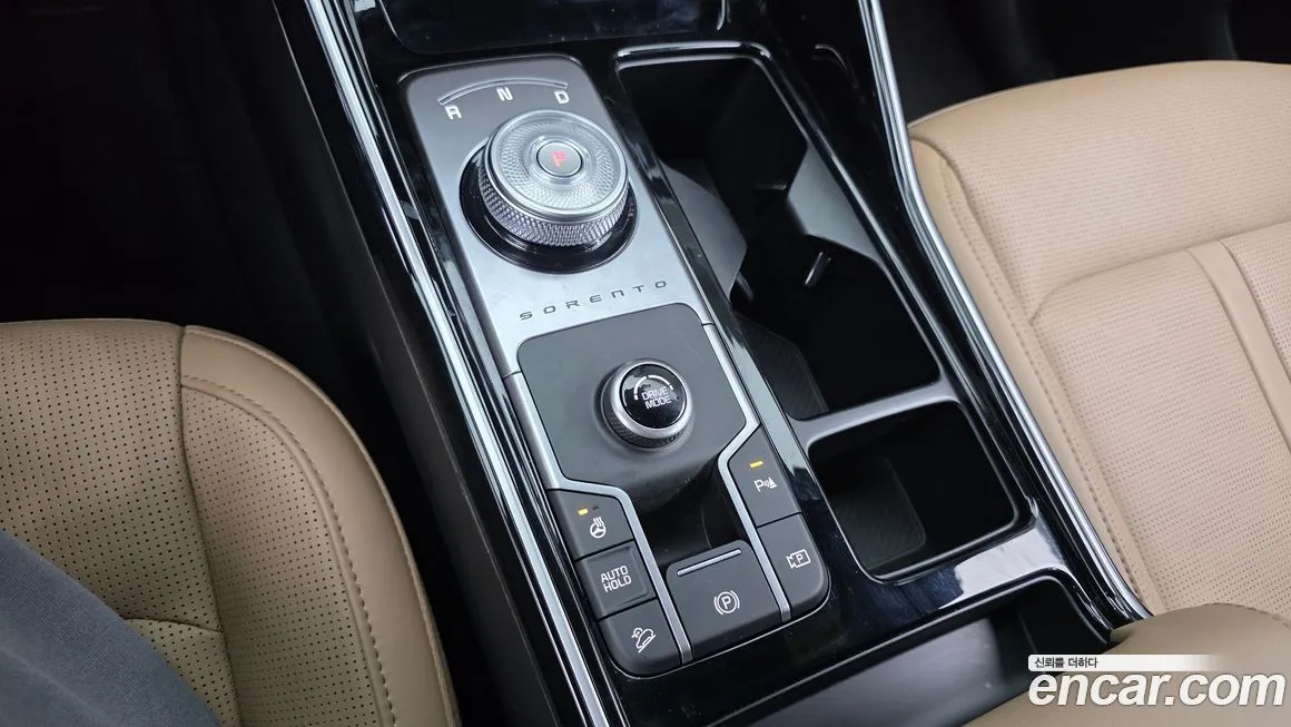 Kia Sorento — фото 9