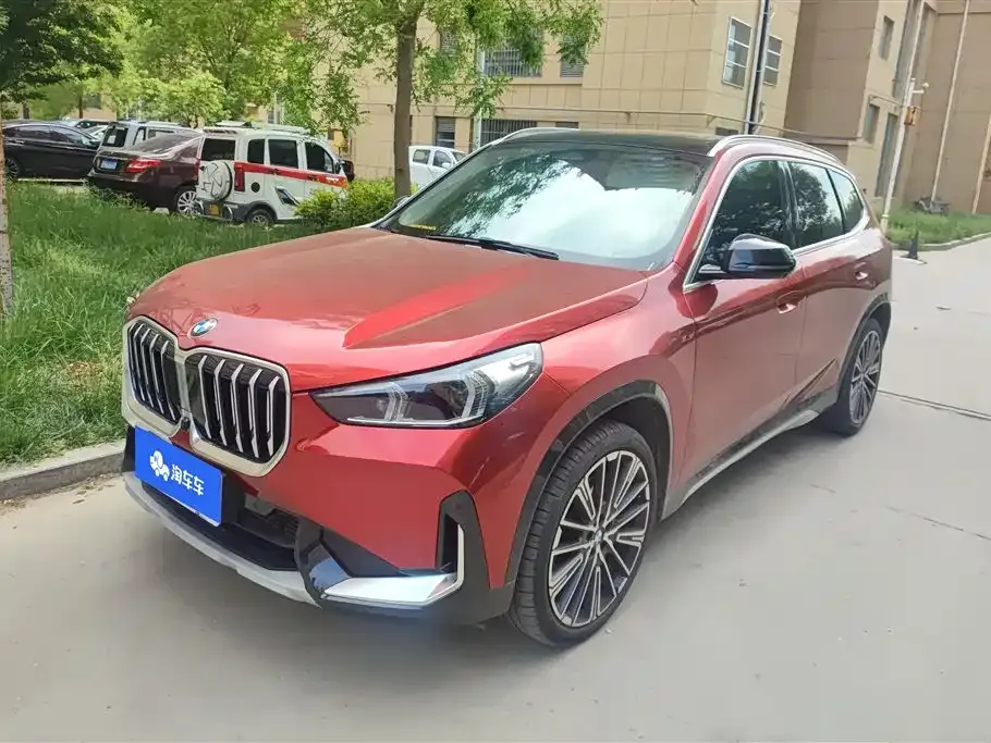 BMW X1 — фото 1