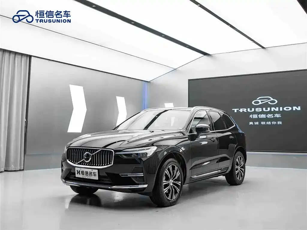 Volvo XC60 — фото 7
