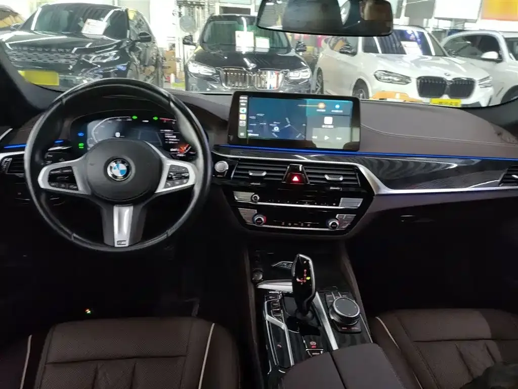 BMW 5 Series — фото 10