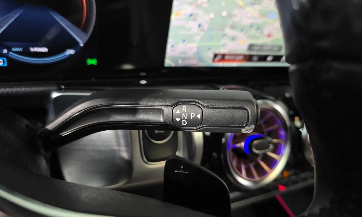 Mercedes-Benz EQB 2024 из KR, фото 8