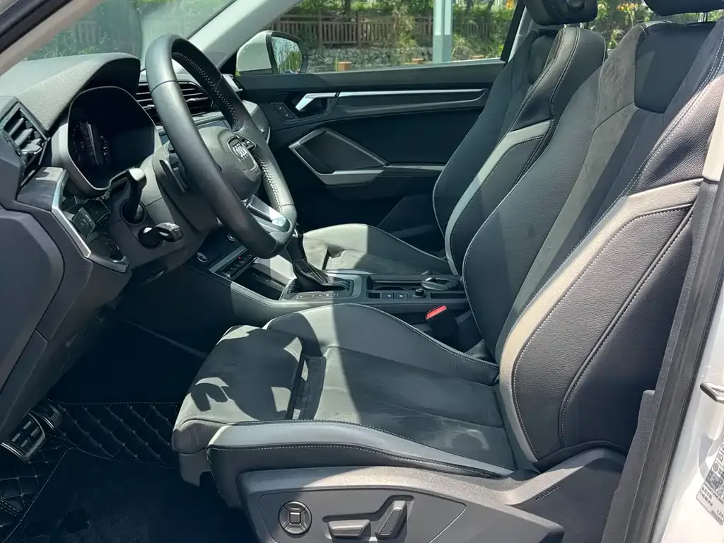 Audi Q3 2021 из CN, фото 9