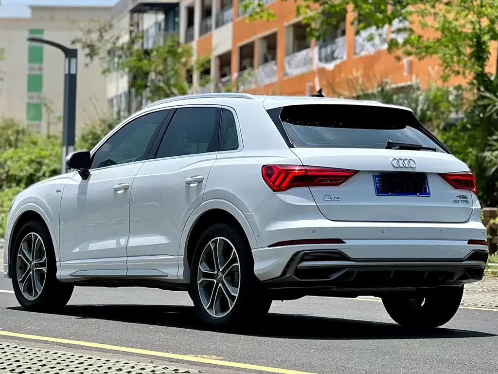 Audi Q3 2021 из CN, фото 10