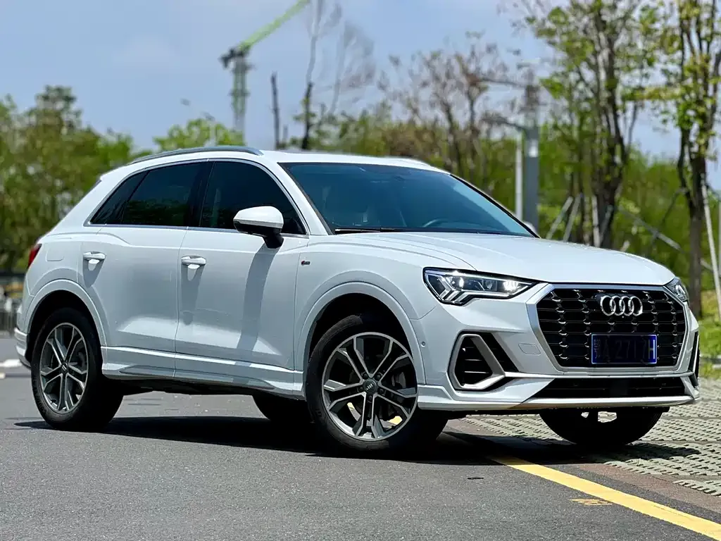 Audi Q3 2021 из CN, фото 3