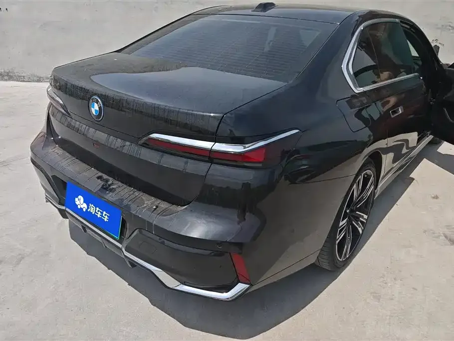 BMW i7 2023 из CN, фото 8