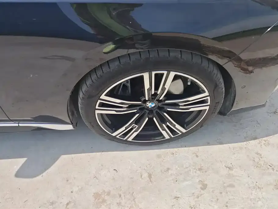 BMW i7 2023 из CN, фото 5