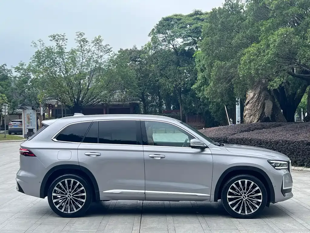 Geely Xingyue L — фото 10