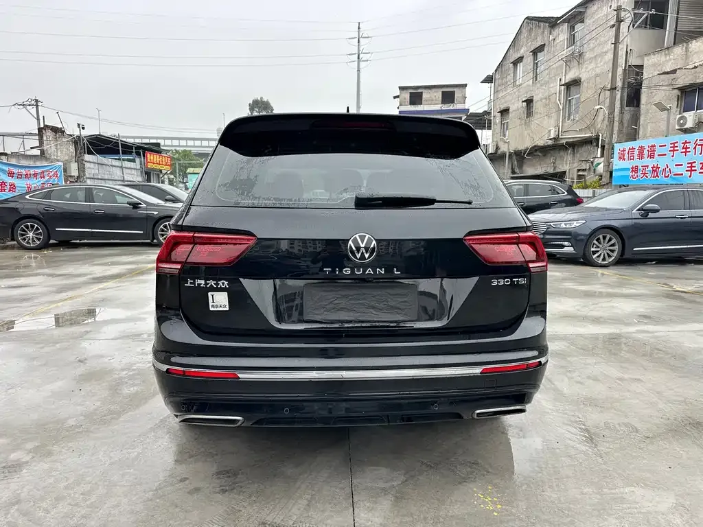 Volkswagen Tiguan L — фото 3