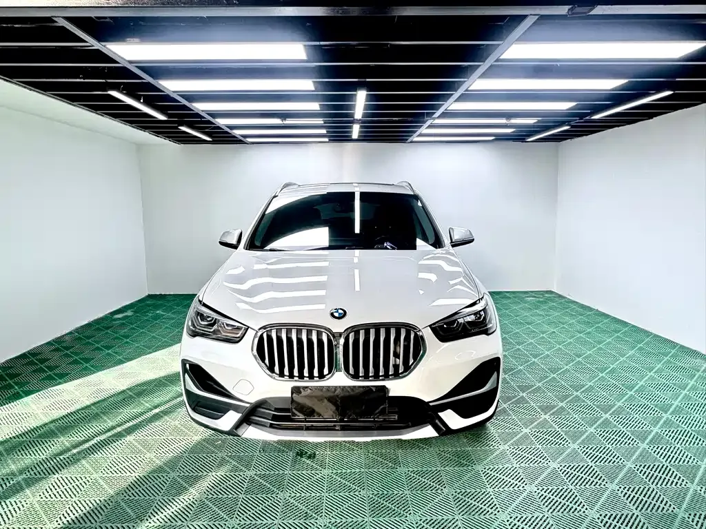 BMW X1 — фото 6