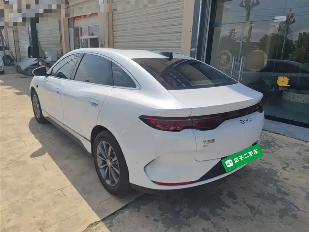 BYD Qin L — фото 4
