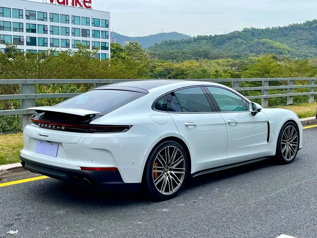 Porsche Panamera — фото 9