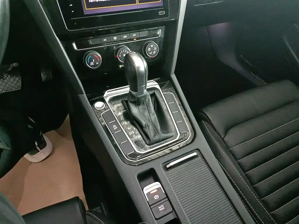 Volkswagen Magotan 2021 из CN, фото 3