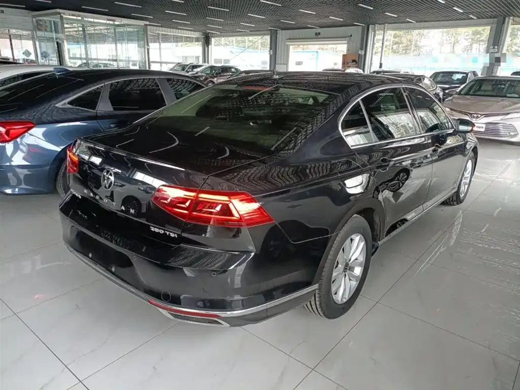 Volkswagen Magotan 2021 из CN, фото 2