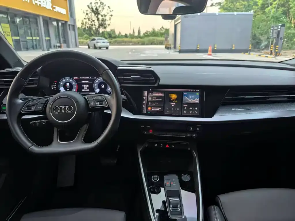 Audi A3 — фото 2
