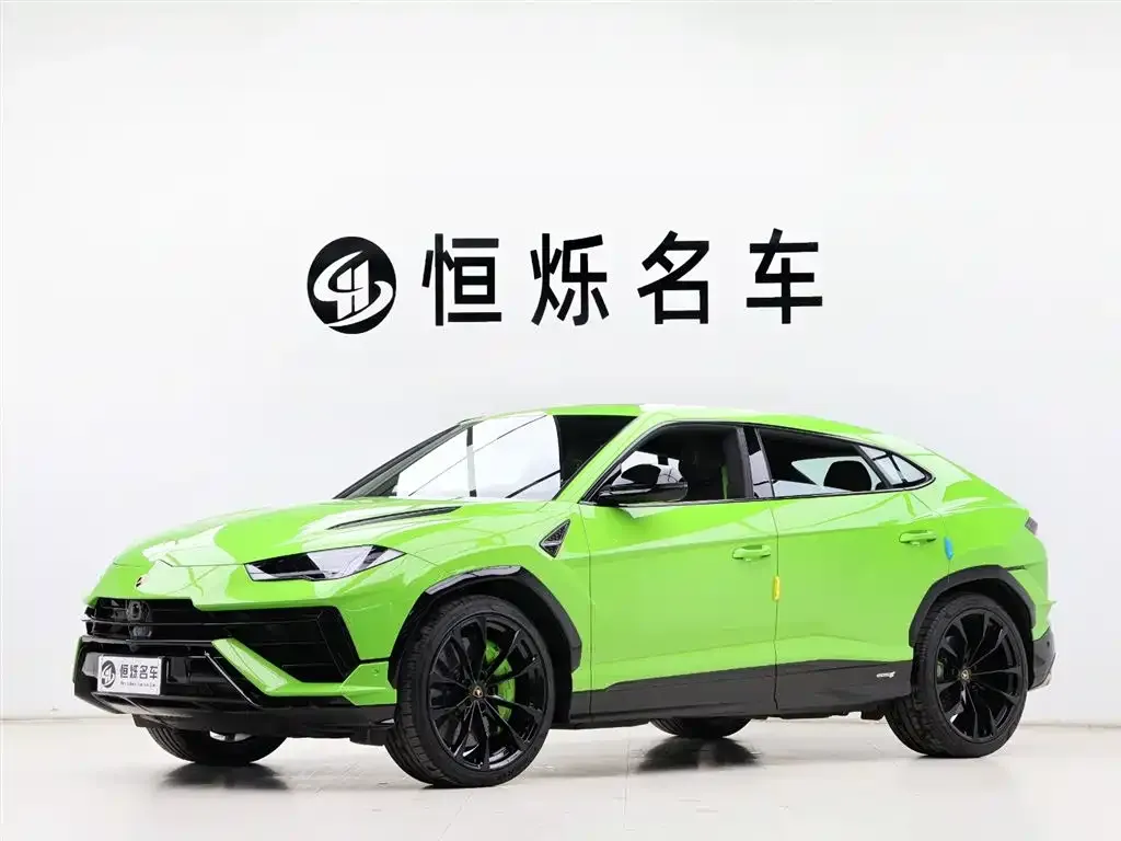 Lamborghini Urus — фото 1