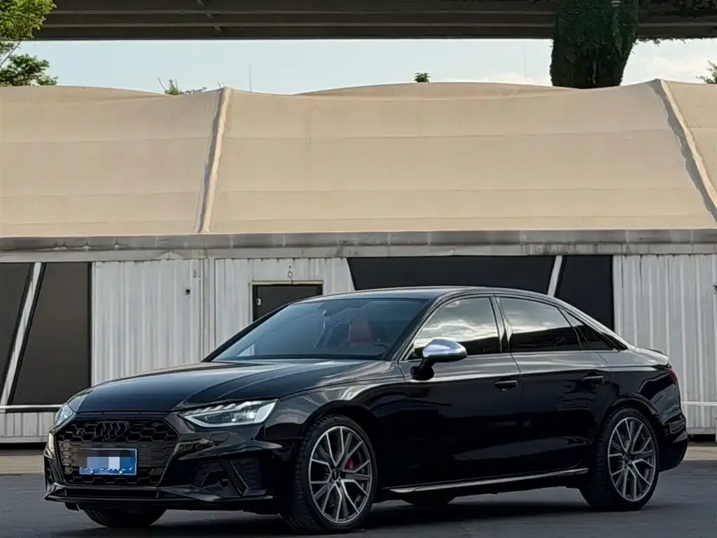 Audi S4
